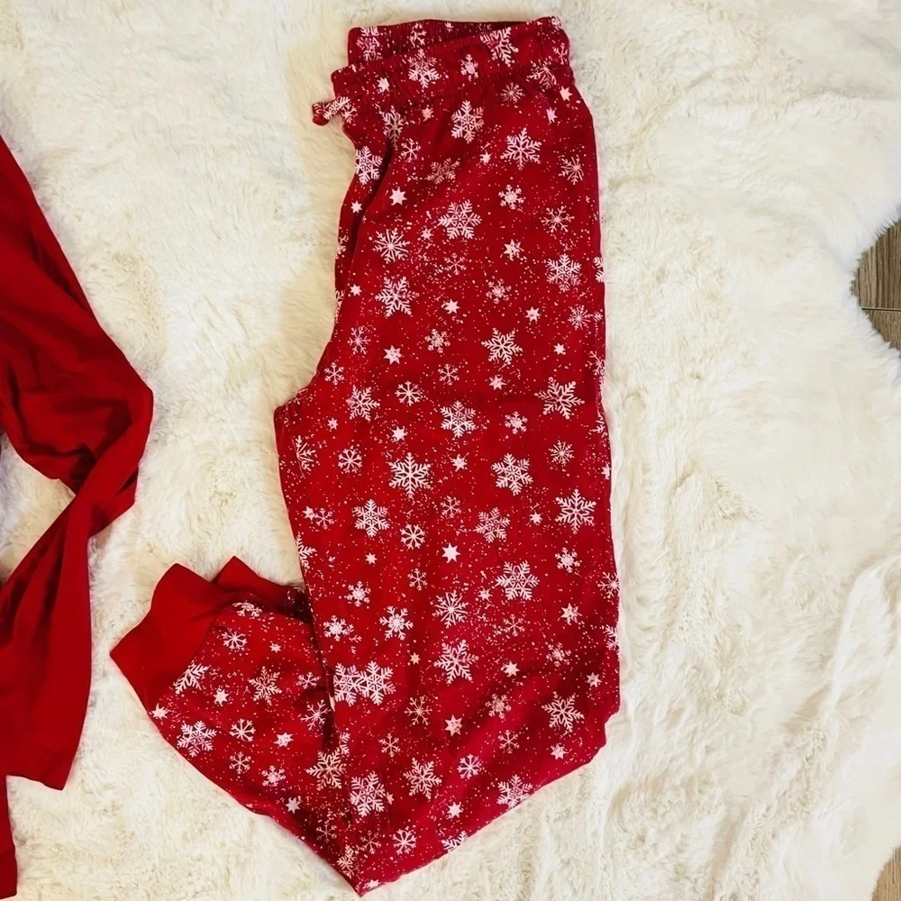 Macy’s Family PJ’s Matching Men's Merry Snowflake Red Christmas Holiday Pajamas